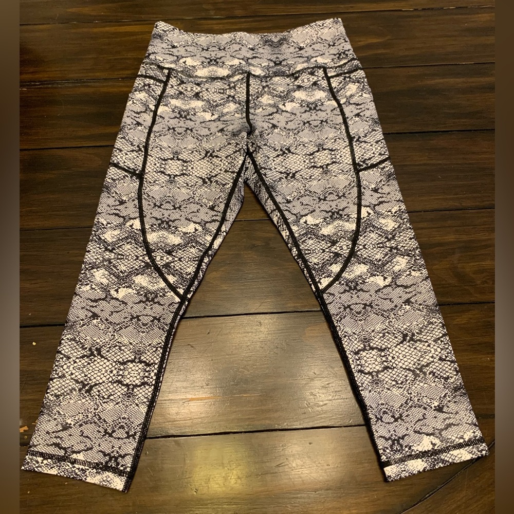 Zyia Snake Print Leggings